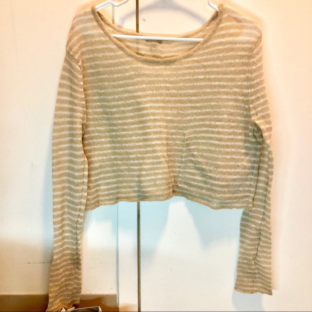 Beige sand strip knit crop shirt (écote)